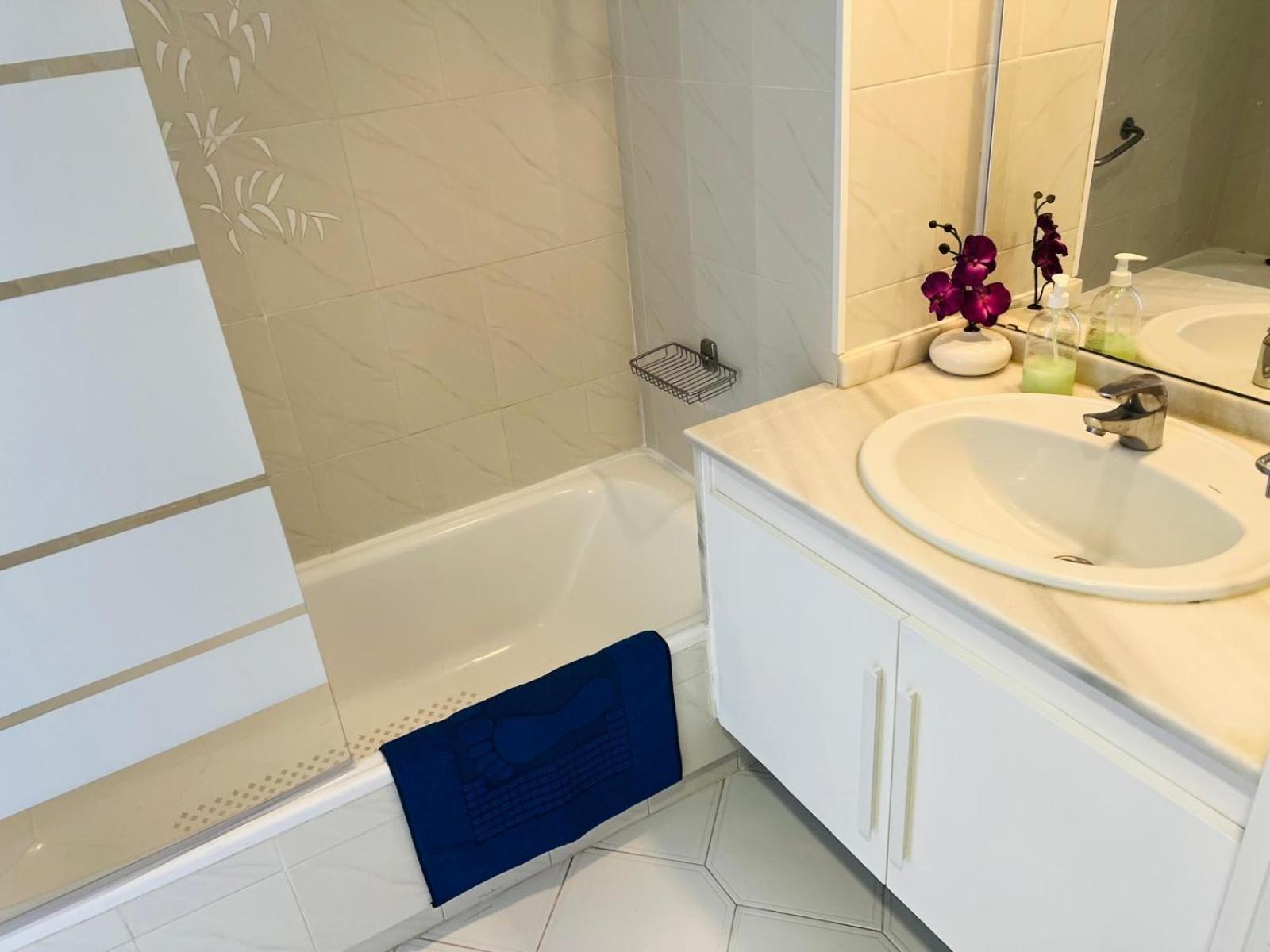 Seaview Miraflores Apartment Malaga